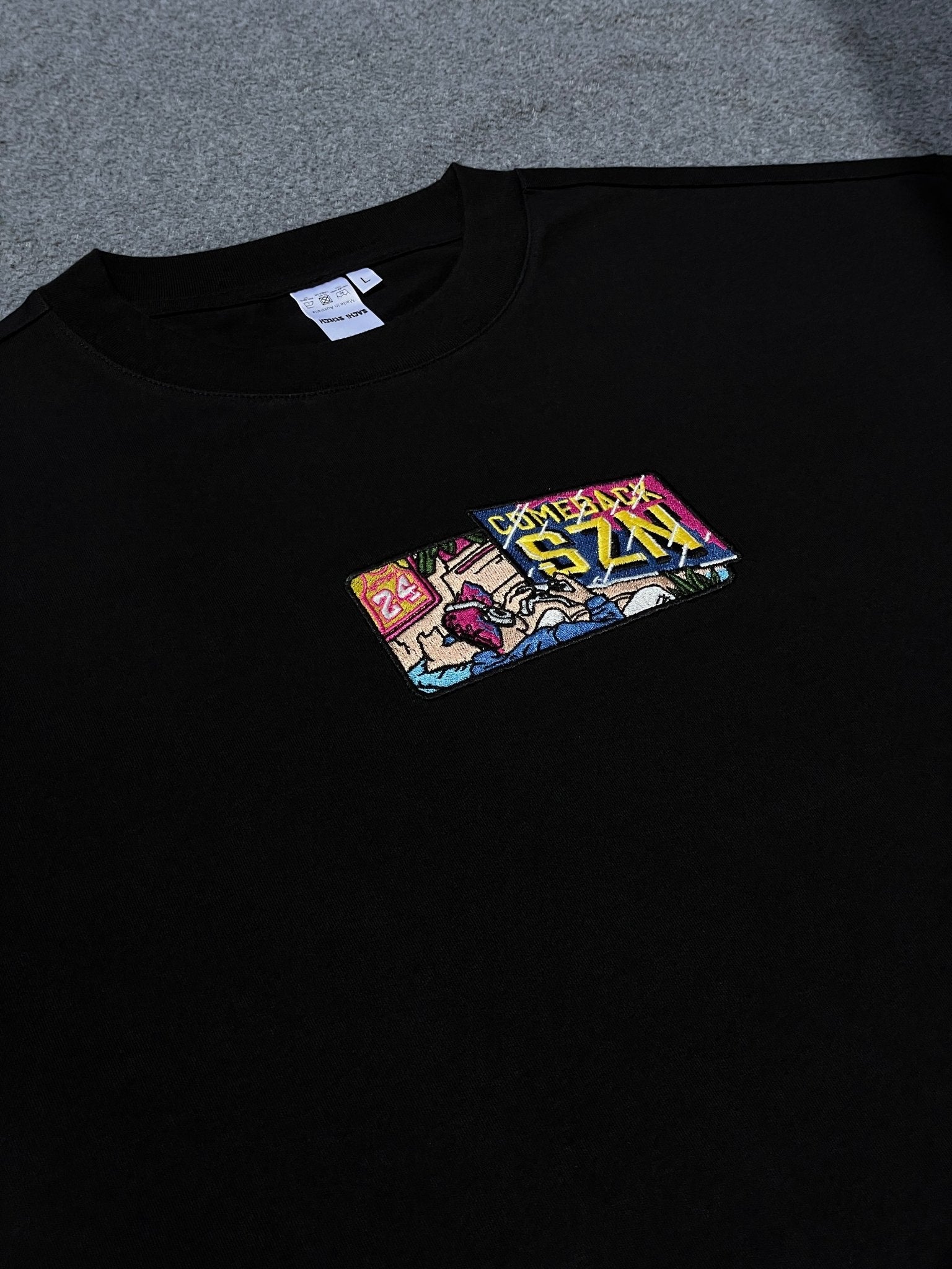 COMEBACK SZN T - SHIRT - Sachistitch
