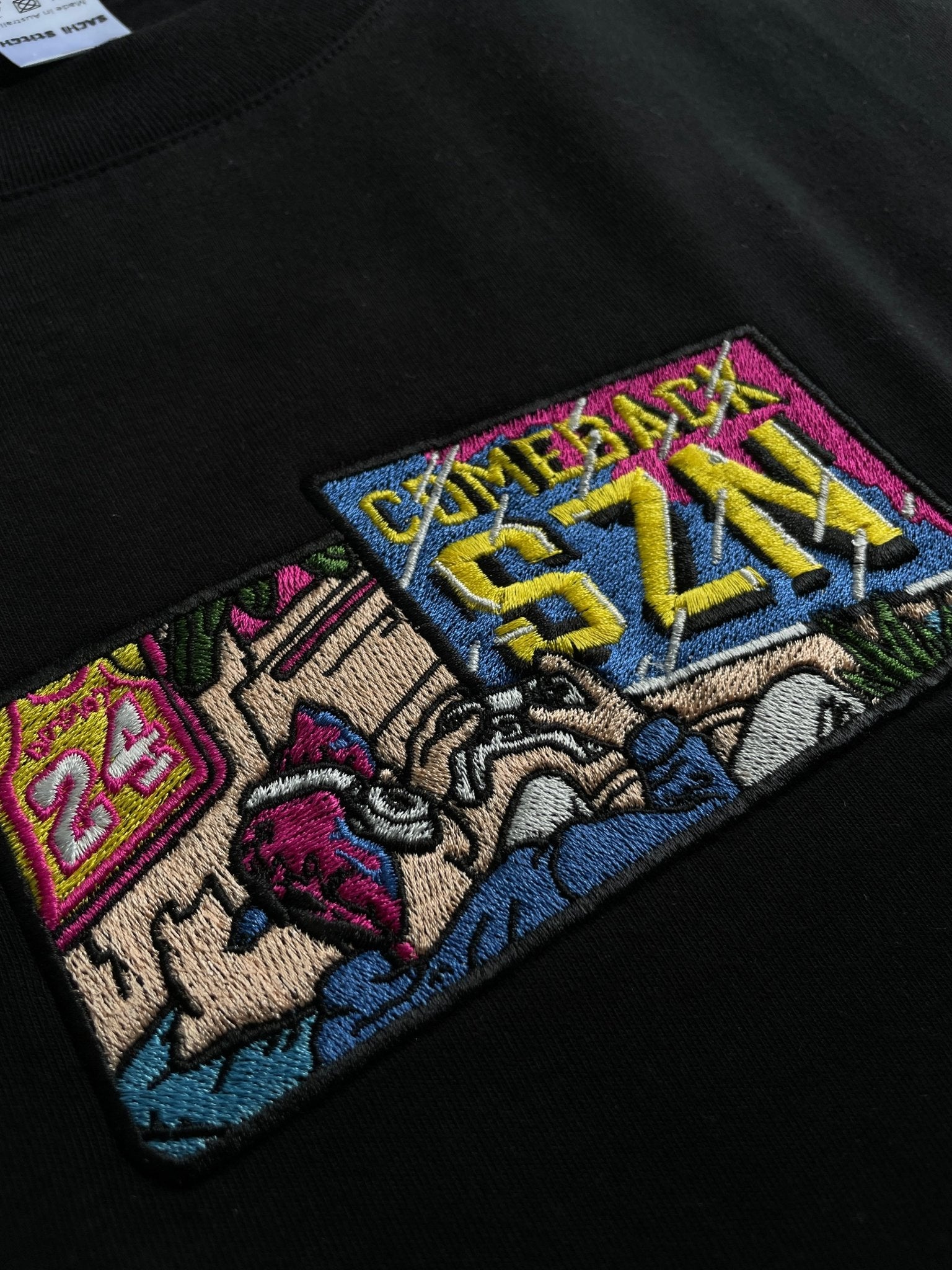 COMEBACK SZN T - SHIRT - Sachistitch