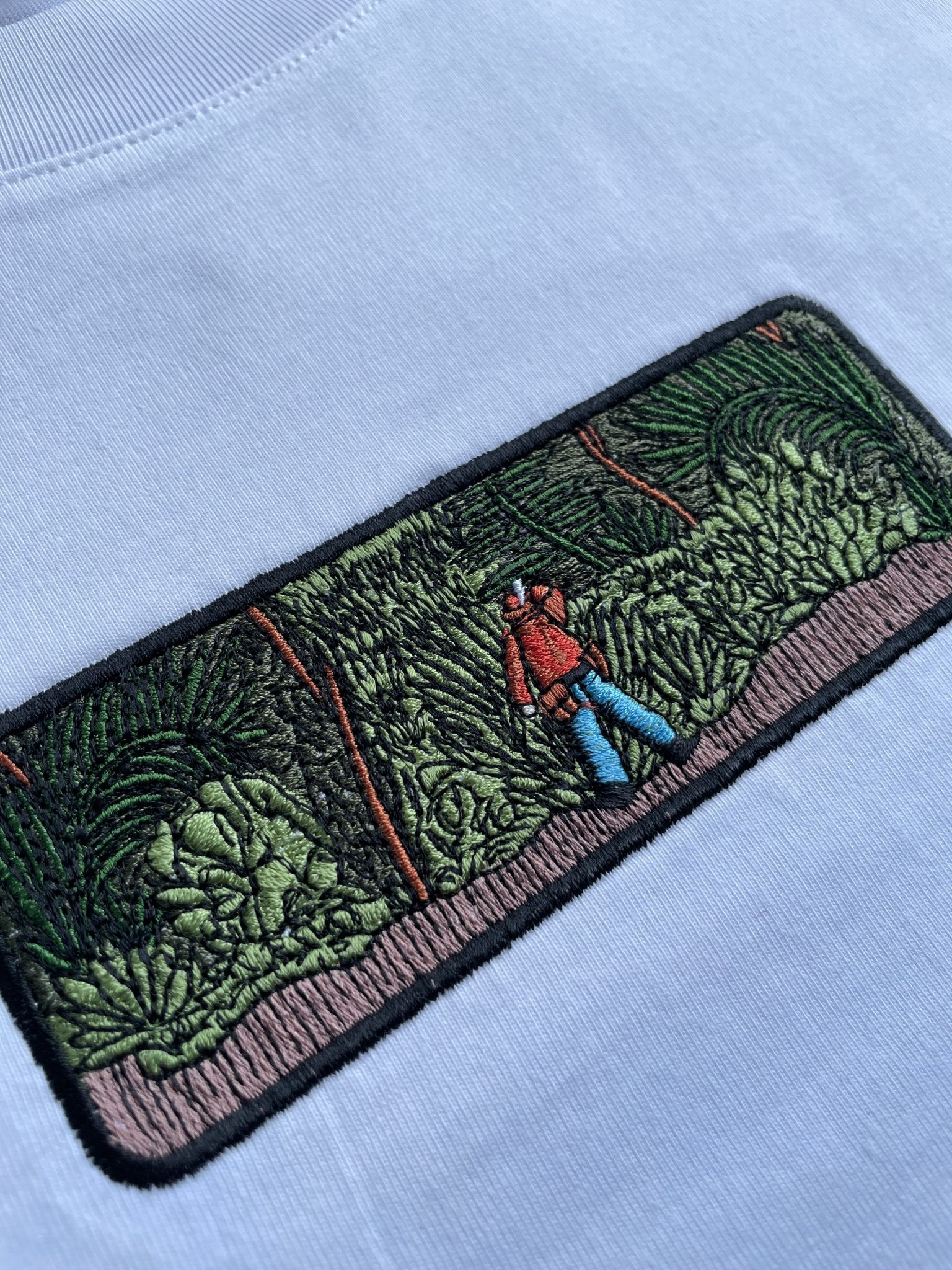 ADVENTURER T - SHIRT - Sachistitch